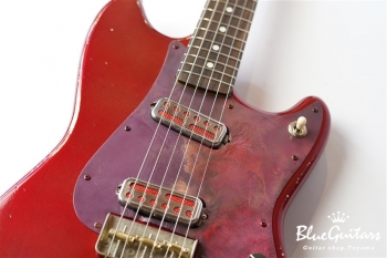 IRIS #076 - Candy Apple Red over Aztec Gold