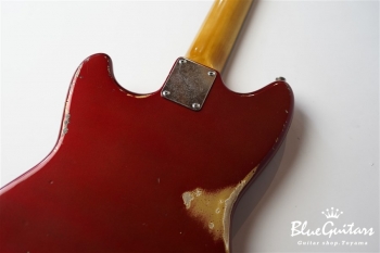 IRIS #076 - Candy Apple Red over Aztec Gold