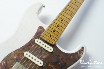 Model S. #077 Light Aged - White Blonde with Copper Red