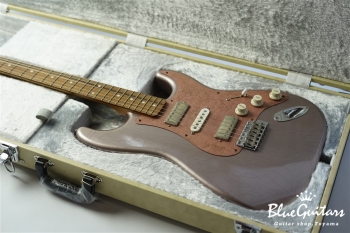 Model S. Light Aged - Burgundy Mist Metallic with Copper Pink