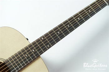 Legacy QIT - Faded Cream