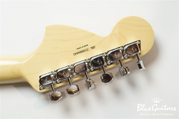 Made in Japan Limited 70s Telecaster Deluxe with Tremolo - Butterscotch Blonde