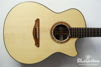 OM-cw Caucasian Spruce/Indian Rosewood