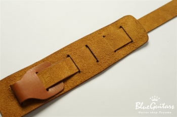 Custom Leather - Camel/Black