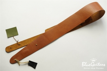 Plain Leather - Camel & Round Studs