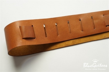 Plain Leather - Camel & Round Studs