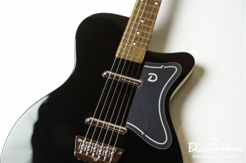 JADE 57 - Limo Black