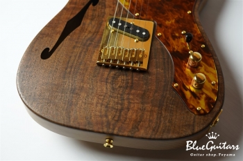 PFTE #017 Limited - Figured Walnut/Alder 1P/Pau Ferro FB - Natural/Oil