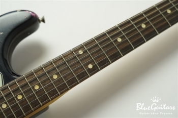 Team Built Limited Edition 1960’s Stratocaster Journeyman Relic Black over Pink Paisley