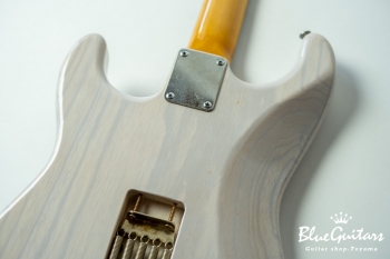 Model S. #059 Light Aged - White Blonde with Orii Blue