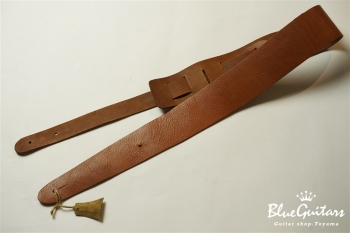 Plain Leather - Camel & Round Studs