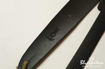 Plain Leather - Ebony & Round Studs