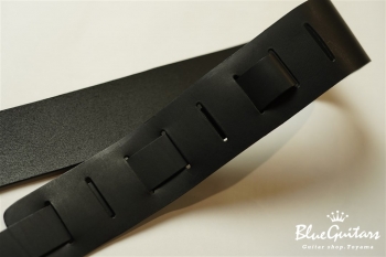 Plain Leather - Ebony & Rhombus Studs