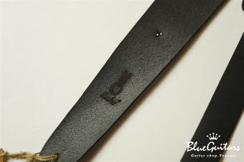 Plain Leather - Ebony & Rhombus Studs