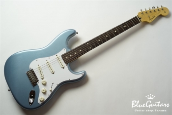 Made in Japan 2019 Limited Collection Stratocaster - Ice Blue Metallic