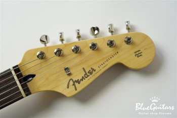 Made in Japan 2019 Limited Collection Stratocaster - Ice Blue Metallic