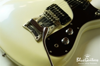 Super Custom 65 - Pearl White