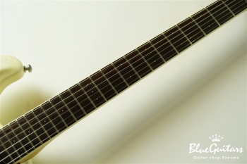 Super Custom 65 - Pearl White