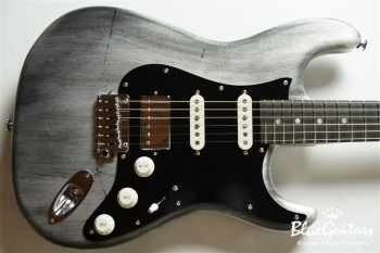 MC1-MV ’20WSE/E - Antique Frame Finish