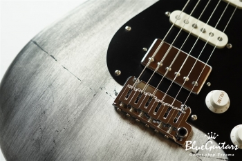 MC1-MV ’20WSE/E - Antique Frame Finish