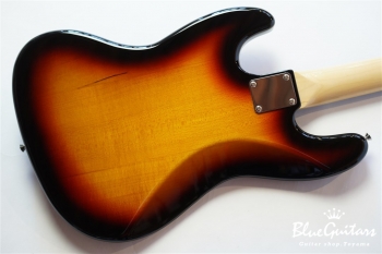 Made in Japan Traditional 60s Jazz Bass - 3CS
