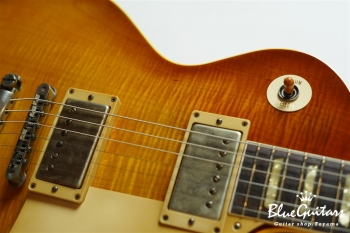 Portrait Line No.1 Standard / Burst #017