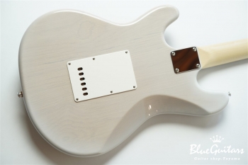 Ve=cul - V.Blonde [All Lacquer]