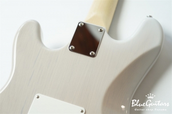 Ve=cul - V.Blonde [All Lacquer]