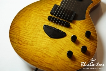 Grain – Curly Maple TOP/Madagascar Rosewood FB/Sunburst