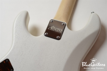 Astra Multi Scale - See-through White