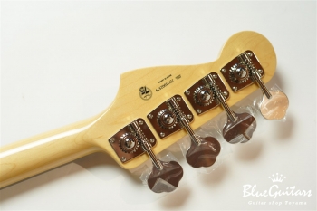 Made in Japan Traditional 60s Jazz Bass - Black