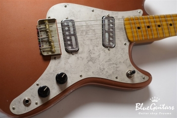 IRIS #083 - Burgundy Mist Metallic over Silver 