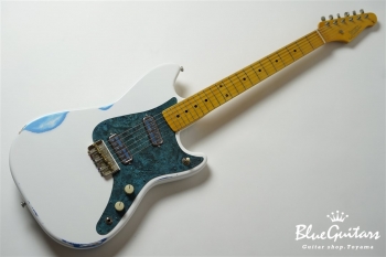 IRIS #084 - Olympic White over Lake Placid Blue 