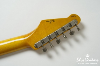 IRIS #084 - Olympic White over Lake Placid Blue 