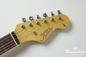 Model JM. #088 Light Aged - White Blonde with Orii Blue