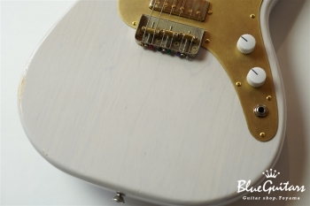 IRIS Standard #097 - White Blonde with Brass