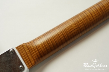 IRIS Standard #098 - White Blonde with Art Texture