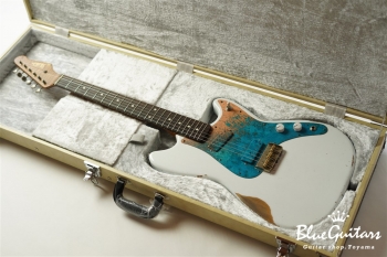 IRIS Standard #098 - White Blonde with Art Texture