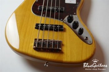 Made in Japan Hybrid II Jazz Bass V - Vintage Natural