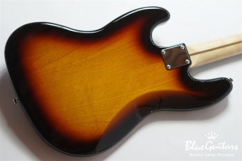Made in Japan Hybrid II Jazz Bass - 3-Color Sunburst
