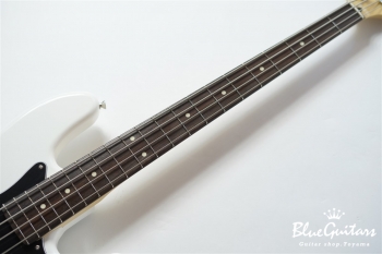 Made in Japan Hybrid II Jazz Bass - Arctic White