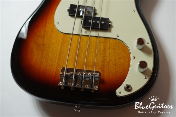 Made in Japan Hybrid II P Bass - 3-Color Sunburst