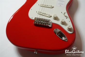 Made in Japan Hybrid II Stratocaster - Modena Red