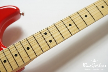 Made in Japan Hybrid II Stratocaster - Modena Red