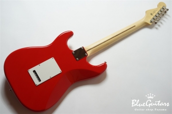 Made in Japan Hybrid II Stratocaster - Modena Red