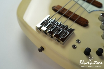 XJ-1T 4st Alder/R - Vintage White