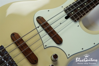 XJ-1T 4st Alder/R - Vintage White