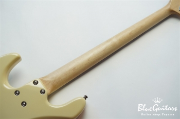 XJ-1T 4st Alder/R - Vintage White