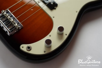 AMERICAN PROFESSIONAL PRECISION BASS