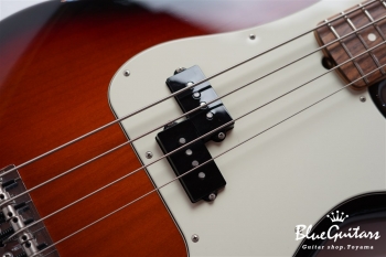 AMERICAN PROFESSIONAL PRECISION BASS